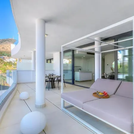 דירה Scandinavian Modern *